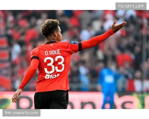 居莱尔与杜埃：技术型新星的进攻效率差异与战术适配性解析